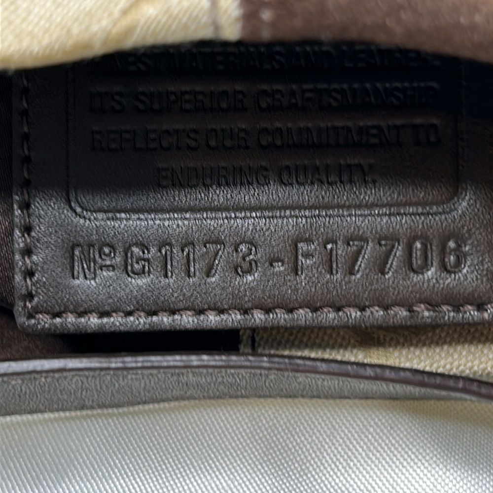 Coach Chevron patchwork crossbody - Picture 4 of 11
